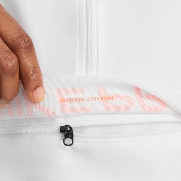 Nike Pro Dri Fit NWT Packable Lightweight Jacket - Picture 5 of 15